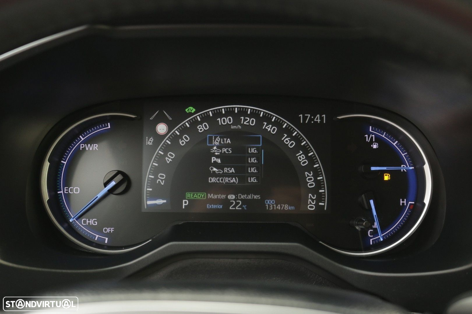 Toyota RAV4 2.5 HDF Comfort - 41