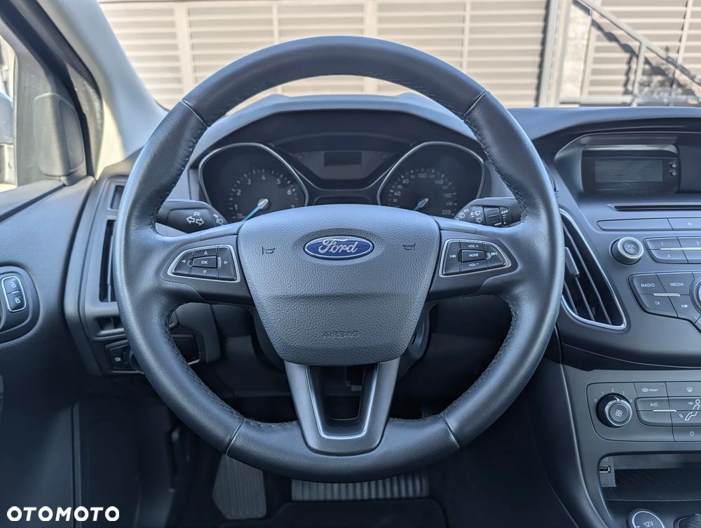 Ford Focus 1.6 Trend - 22