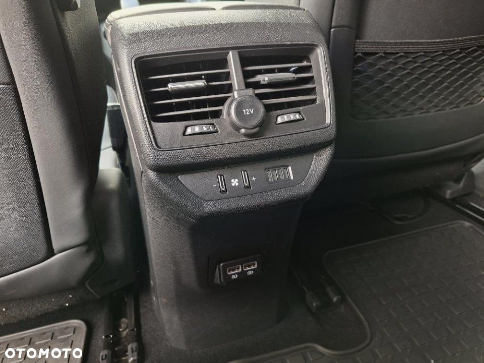 Peugeot 5008 - 16
