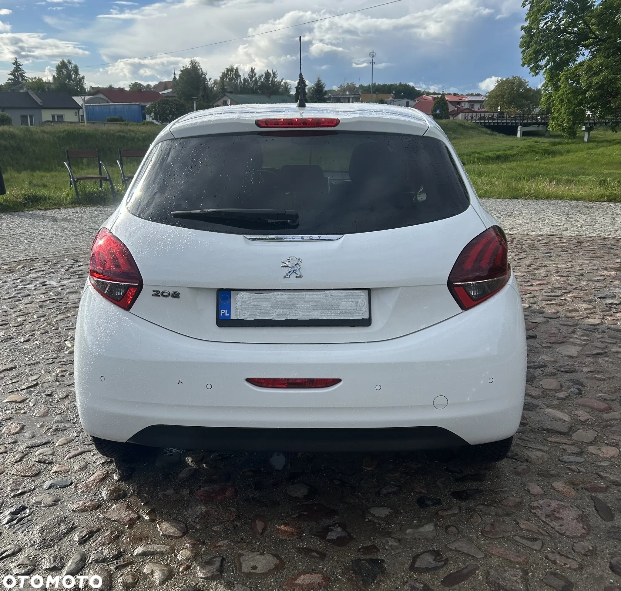 Peugeot 208 1.2 PureTech GPF Allure S&S EAT6 - 6