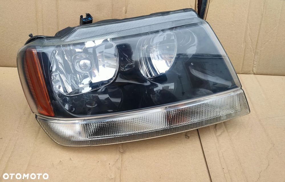Reflektor prawy Lampa prawa Jeep Grand Cherokee WJ 1999- Czarna - 1