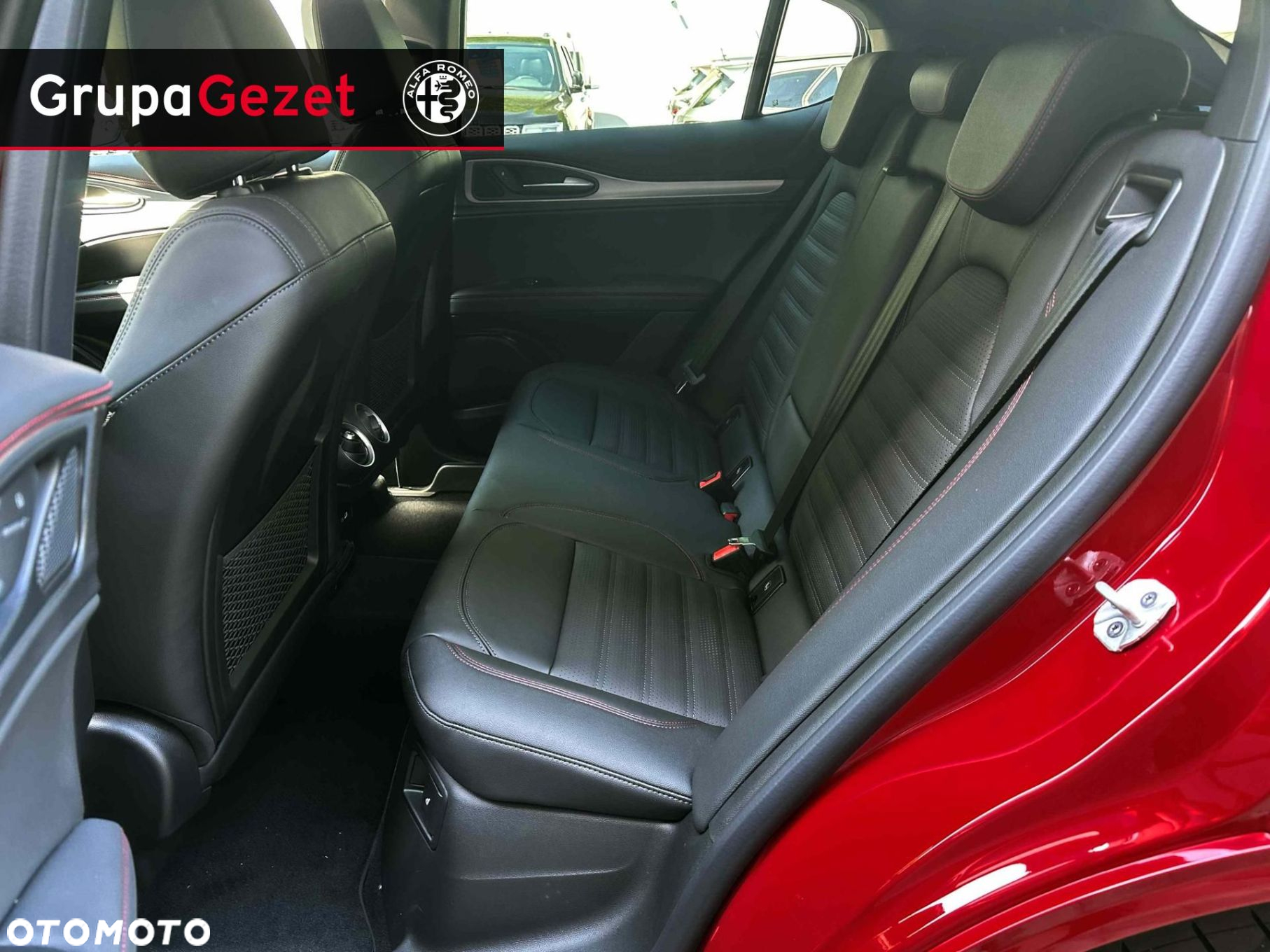 Alfa Romeo Stelvio - 13