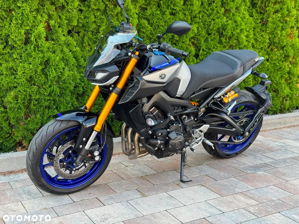 Yamaha MT - 9