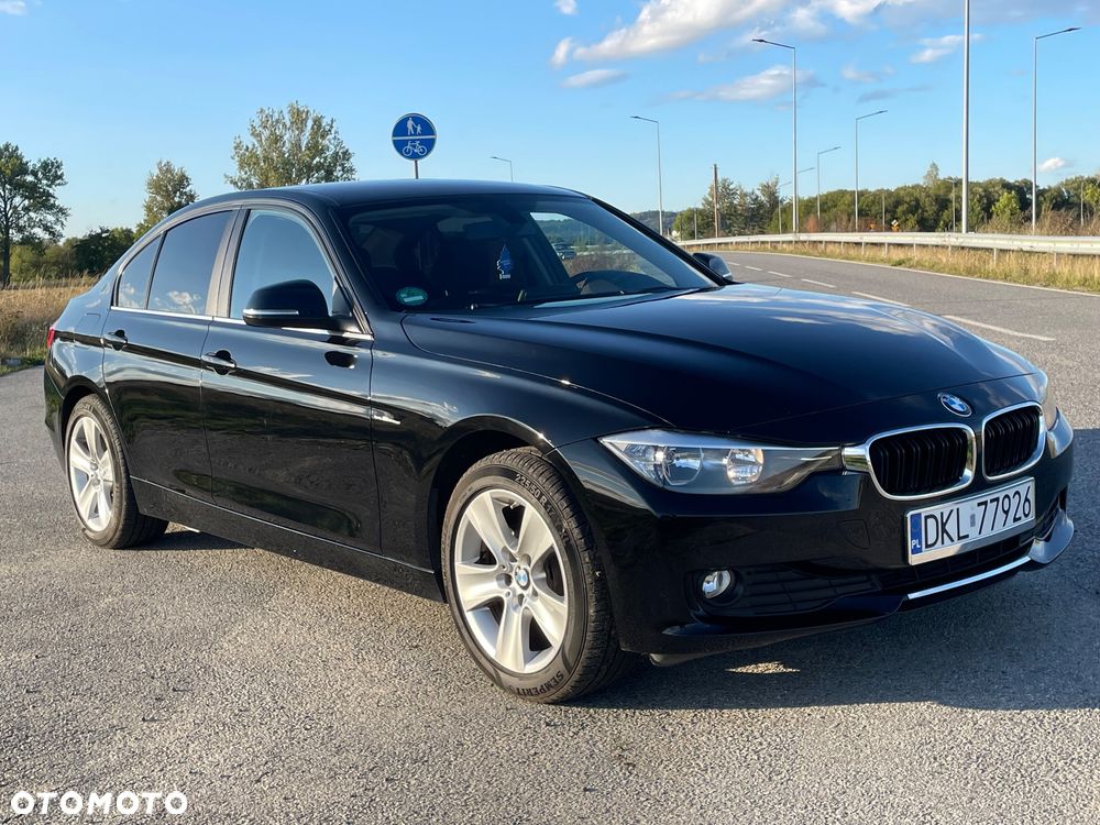 BMW Seria 3 318d Sport Line - 1