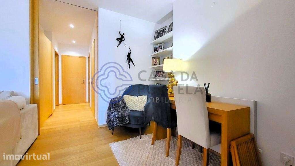 Apartamento T3 com garagem para 2 carros, a poucos metros da praia, em - Grande imagem: 4/37