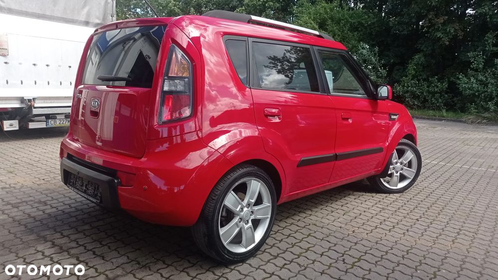Kia Soul 1.6 L - 12