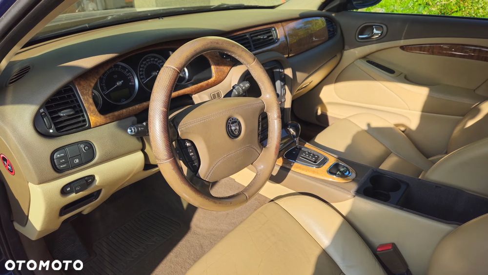 Jaguar S-Type 3.0 V6 Executive - 14