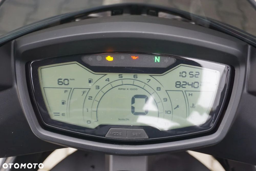 Aprilia Tuono - 18