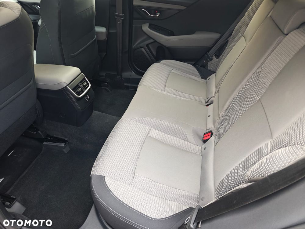 Subaru Outback 2.5i Lineartronic Platinum - 23