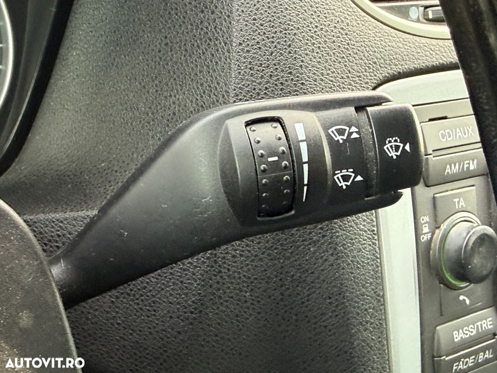 Ford Focus 1.8 Fun X - 17