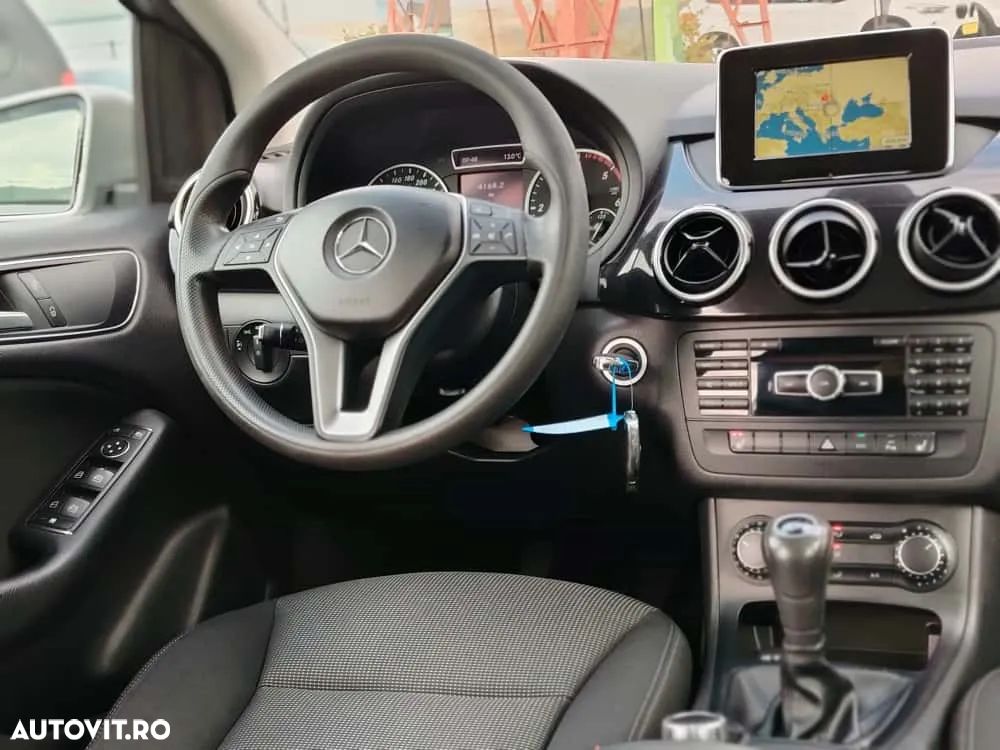 Mercedes-Benz B 180 CDI (BlueEFFICIENCY) - 13