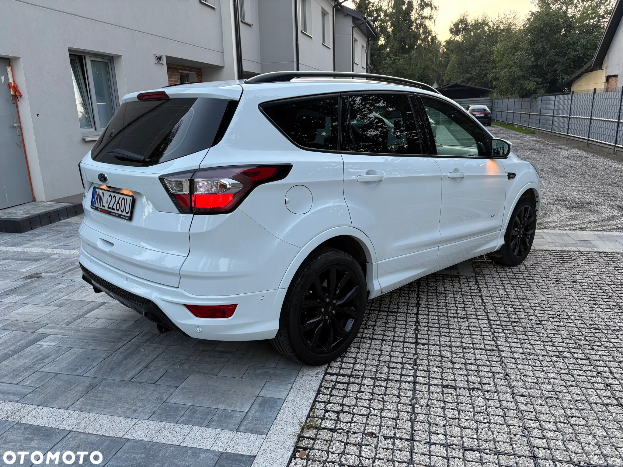 Ford Kuga 2.0 TDCi AWD ST-Line - 3