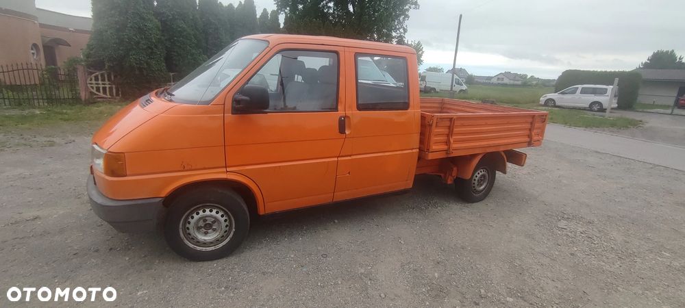 Volkswagen Transporter - 4