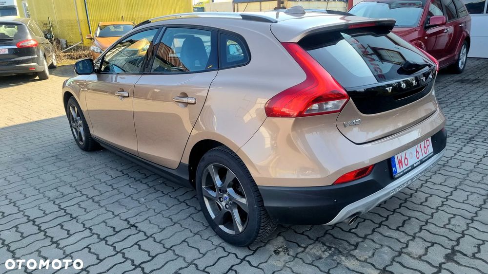 Volvo V40 Cross Country D3 Geartronic Summum - 8