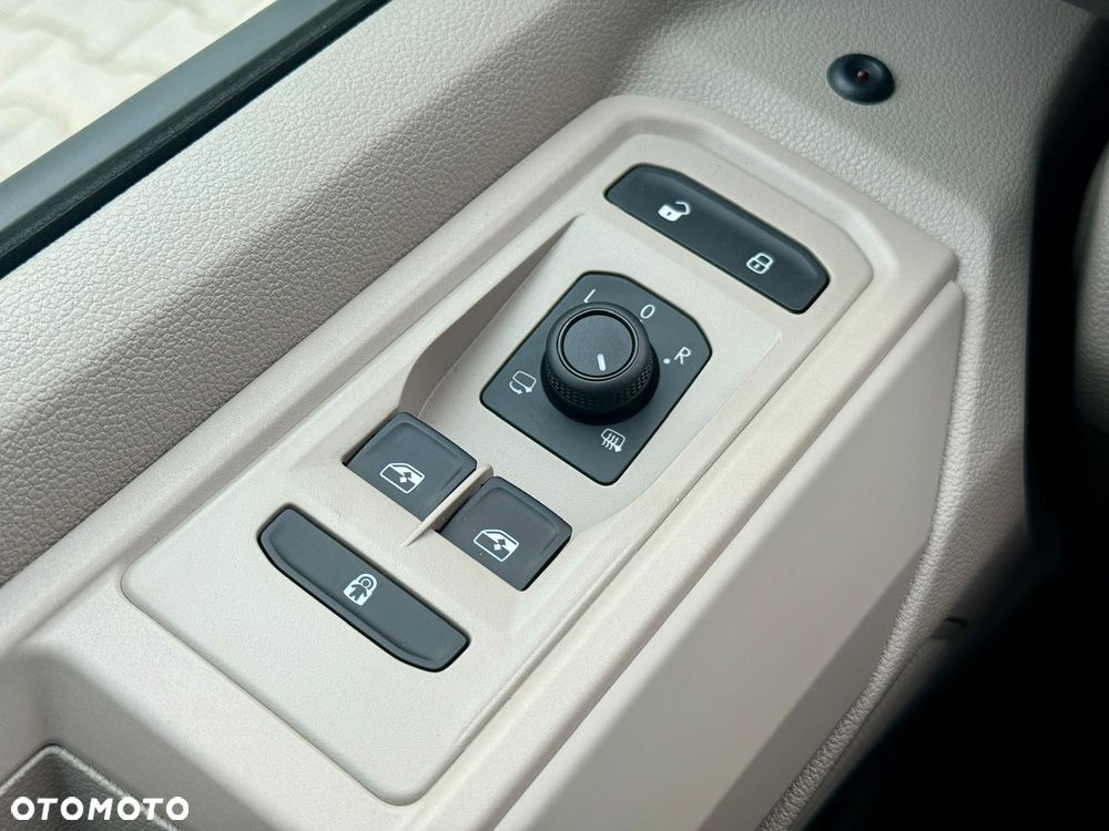 Volkswagen Multivan 2.0 TDI L2 Family DSG - 22