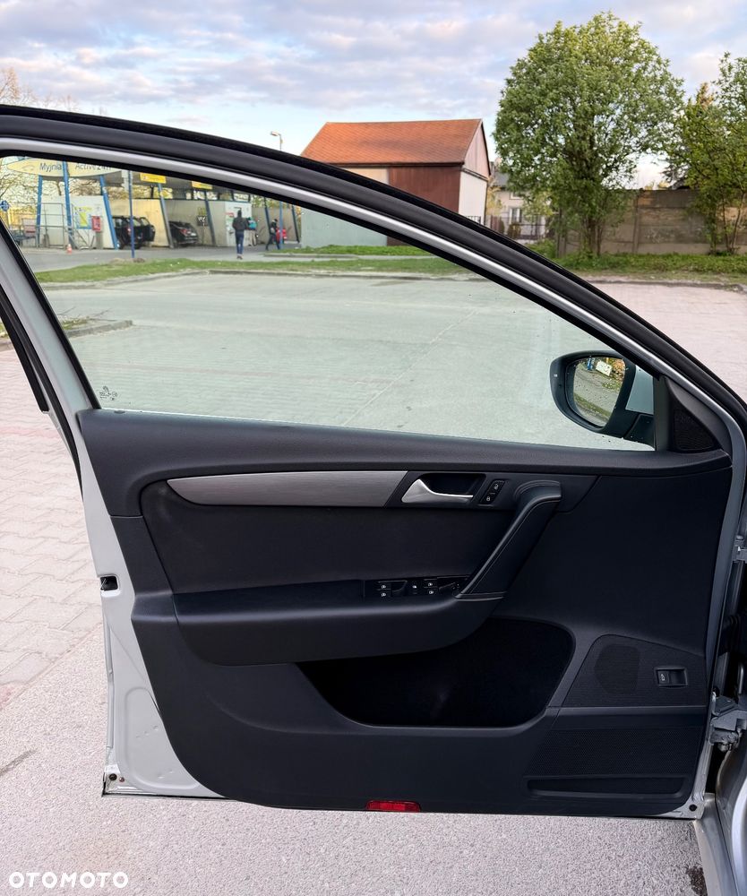 Volkswagen Passat 2.0 TDI BlueMotion Technology Highline - 11