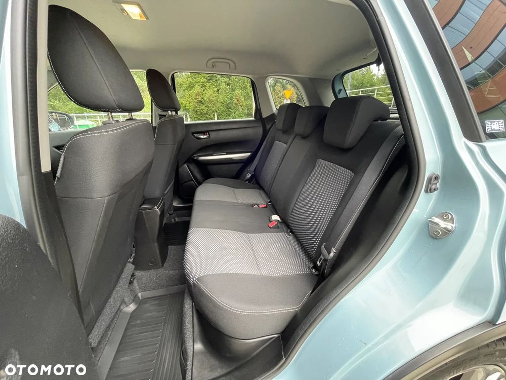 Suzuki Vitara 1.4 Boosterjet Premium 4WD - 22