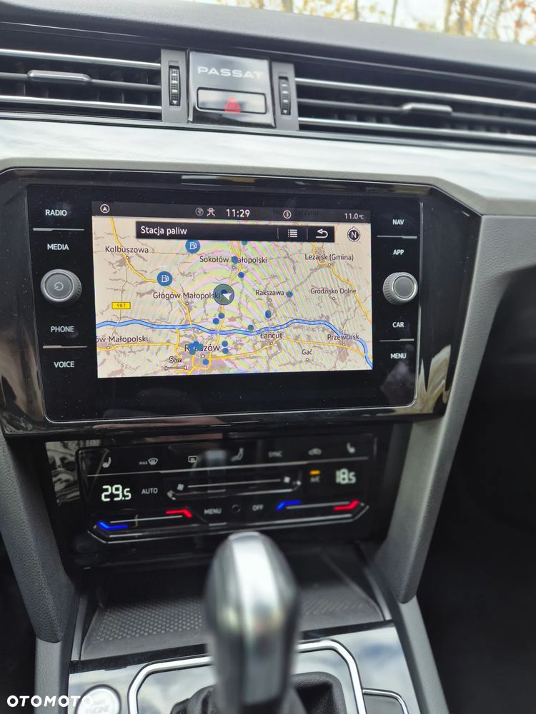 Volkswagen Passat - 20