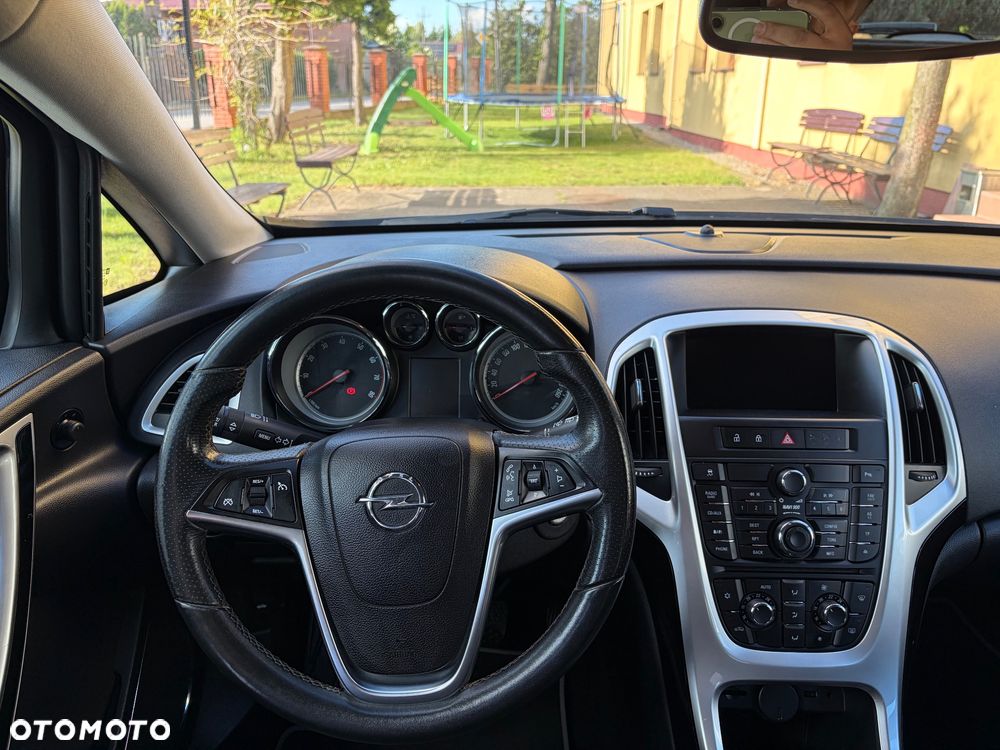 Opel Astra 1.4 Turbo - 29