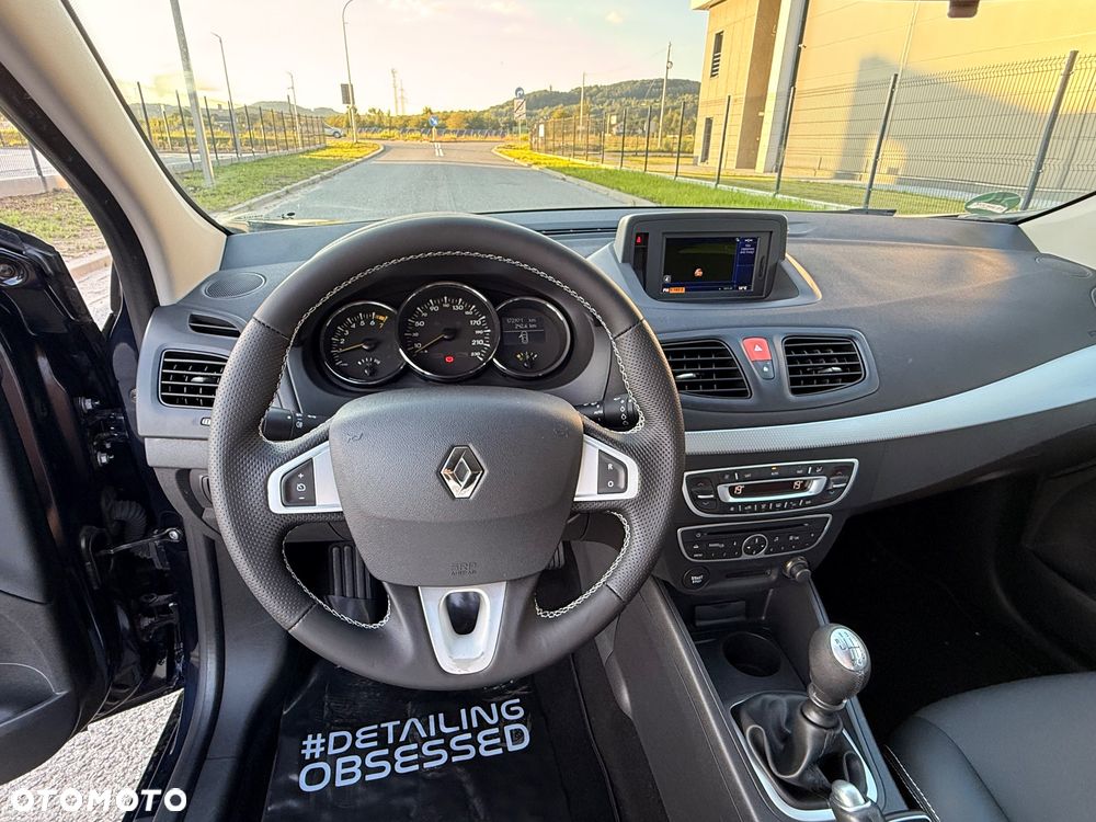 Renault Fluence 2.0 16V Privilege - 28