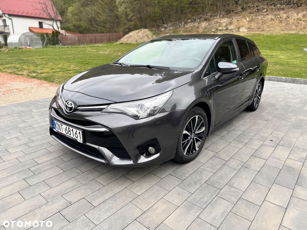 Toyota Avensis 1.8 Premium - 1