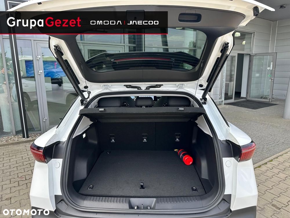 Omoda E5 - 11