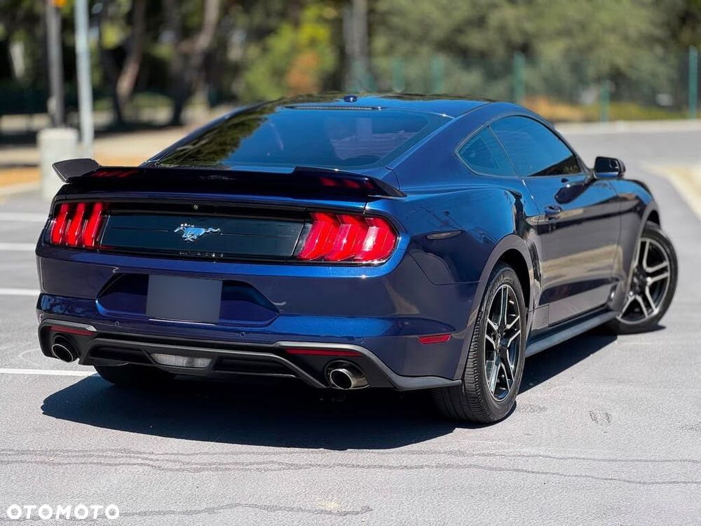 Ford Mustang - 2