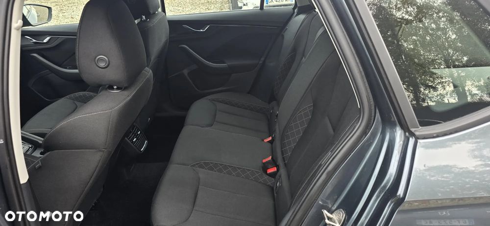 Skoda Kamiq 1.0 TSI Drive - 25