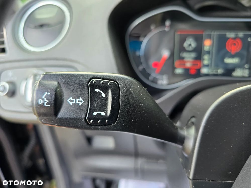 Ford S-Max 2.0 TDCi DPF Titanium - 32