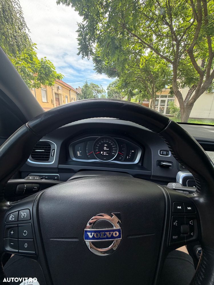 Volvo S60 D4 Geartronic - 9
