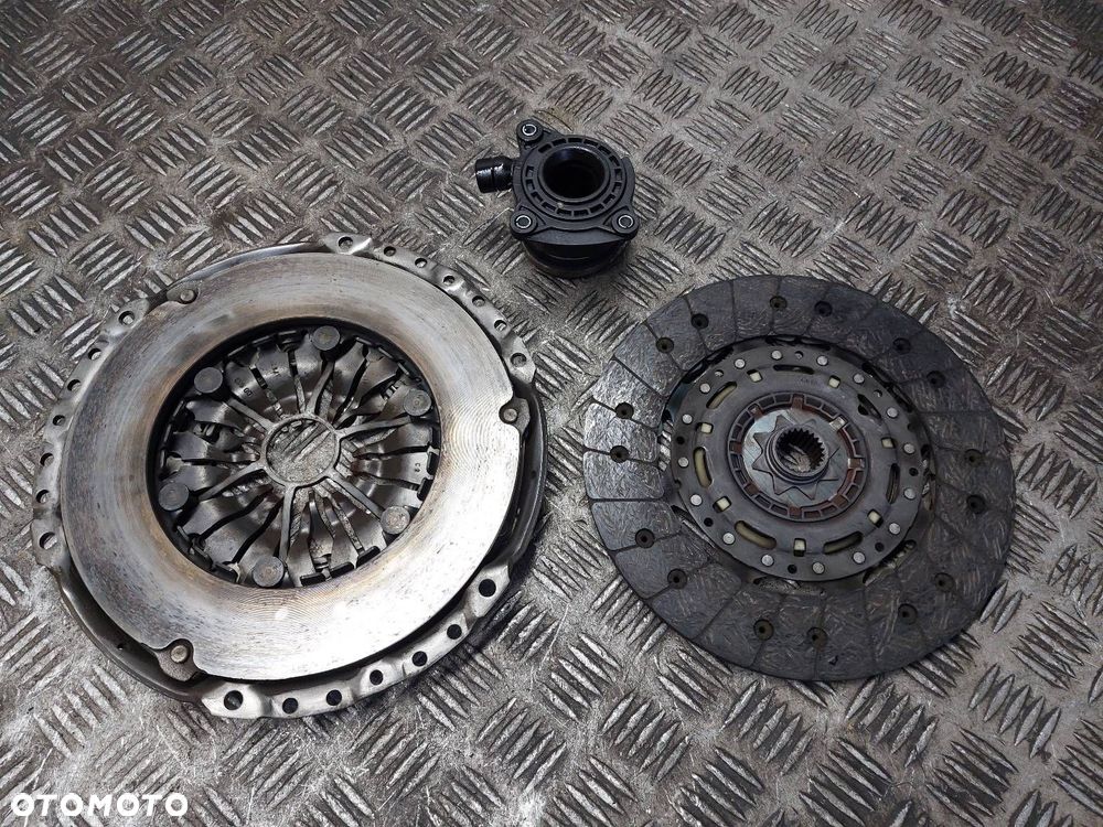 SPRZĘGŁO TARCZA + DOCISK + ŁOŻYSKO VOLVO V50 I S40 II 2.0 D ID: 239539 - 5