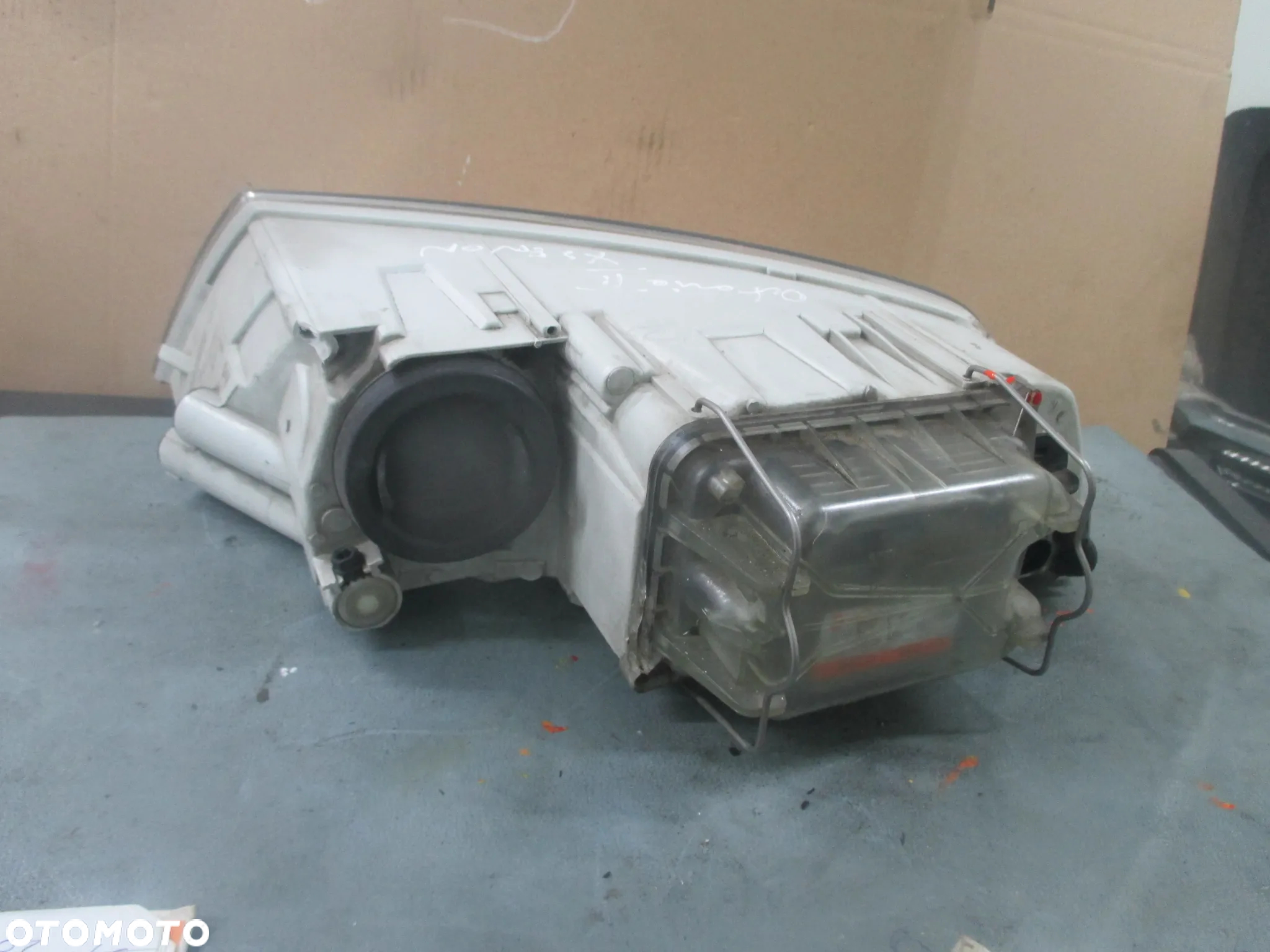 lampa prawa Skoda Octavia II Xenon Europa Orginał - 10