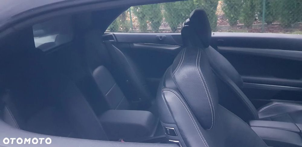 Mercedes-Benz Klasa E 220 CDI DPF BlueEFFICIENCY Automatik Avantgarde - 35