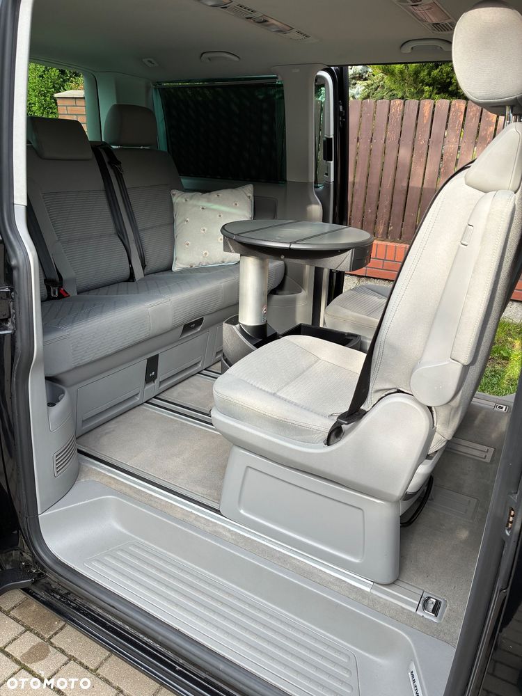 Volkswagen Multivan - 7