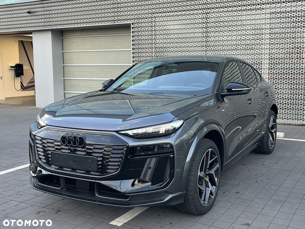 Audi Q6 e-tron - 9