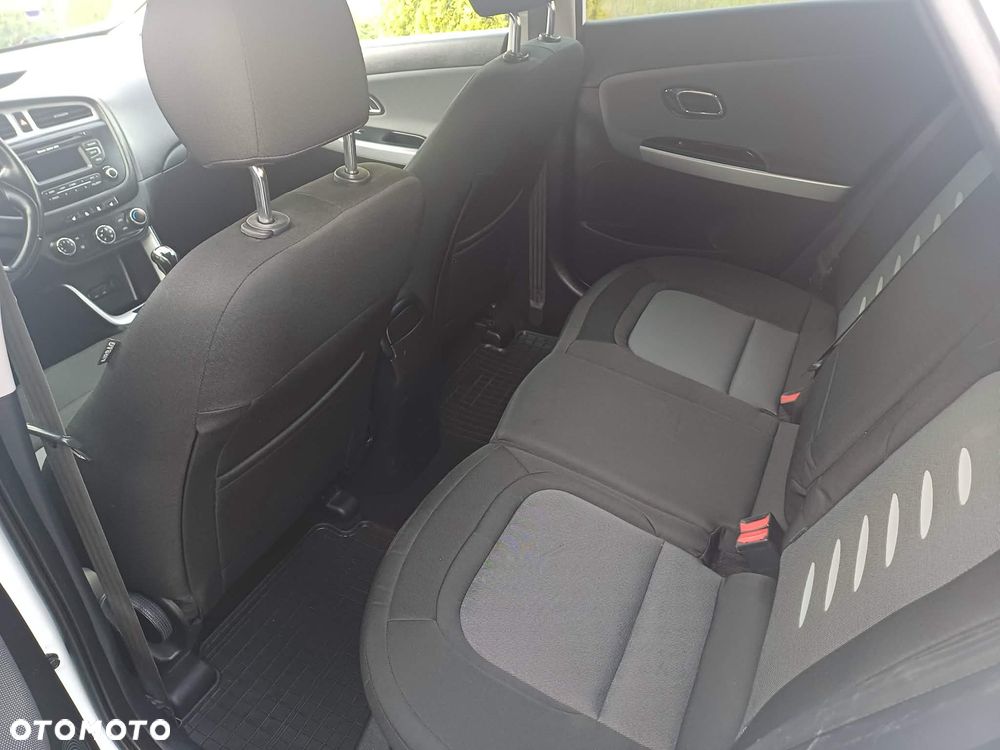 Kia Ceed - 12
