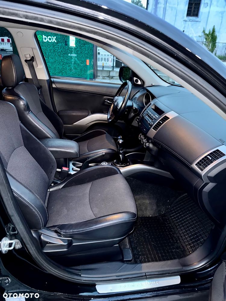 Mitsubishi Outlander 2.0 DID Intense + - 16