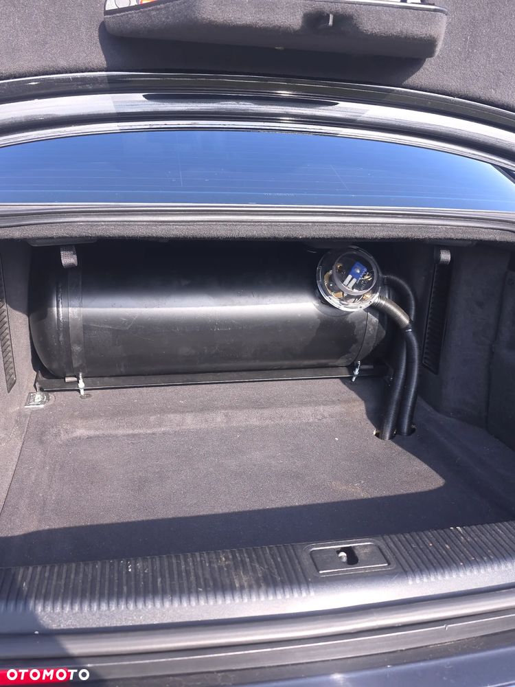 Audi A8 4.2 FSI Quattro - 17