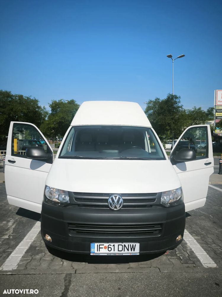 Volkswagen Transporter - 1