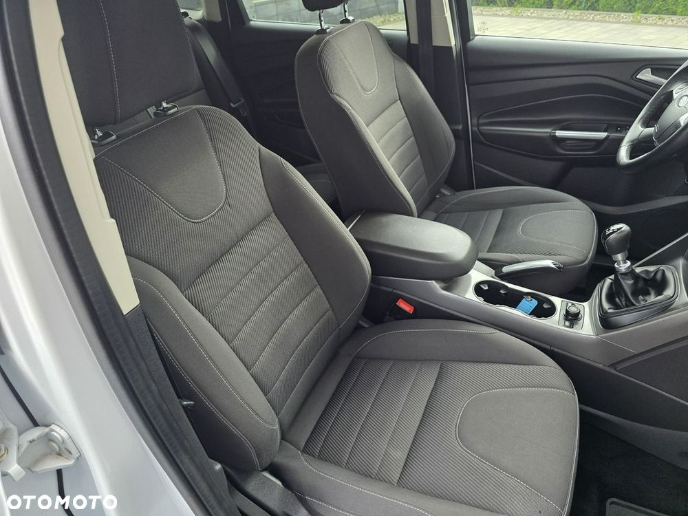Ford Kuga 2.0 TDCi 2x4 SYNC - 16