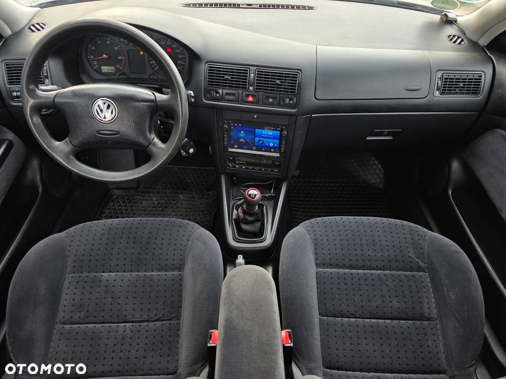 Volkswagen Golf 1.4 Comfortline - 10