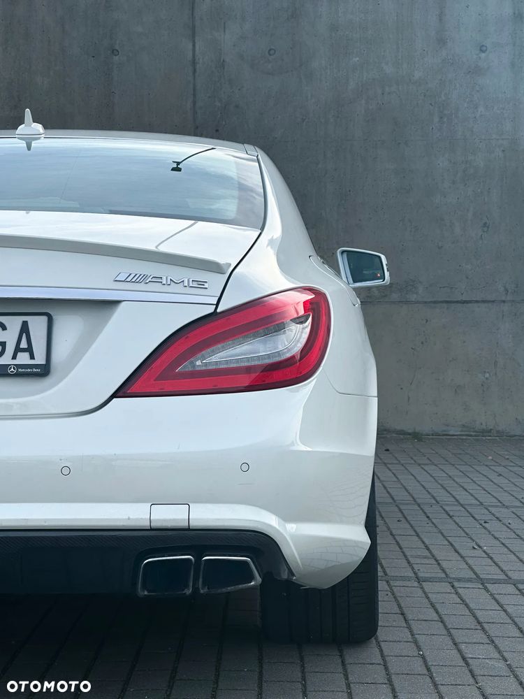 Mercedes-Benz CLS 63 AMG - 10