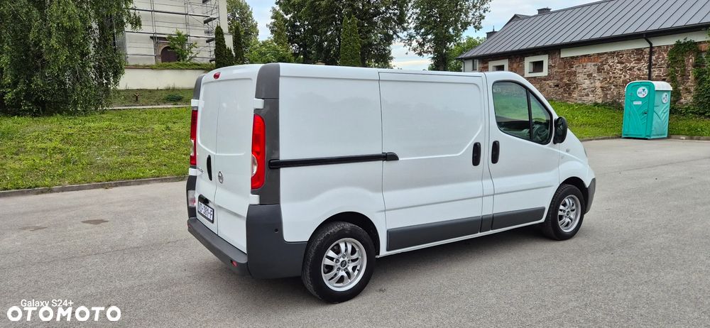 Renault Trafic - 10