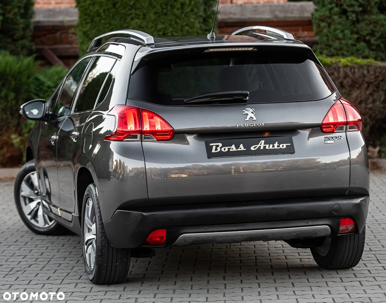 Peugeot 2008 e-HDi FAP 92 EGS6 STOP & START Allure - 8