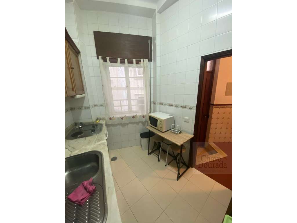 Apartamento T3 junto da Universidade - estudantes apenas - Grande imagem: 2/8