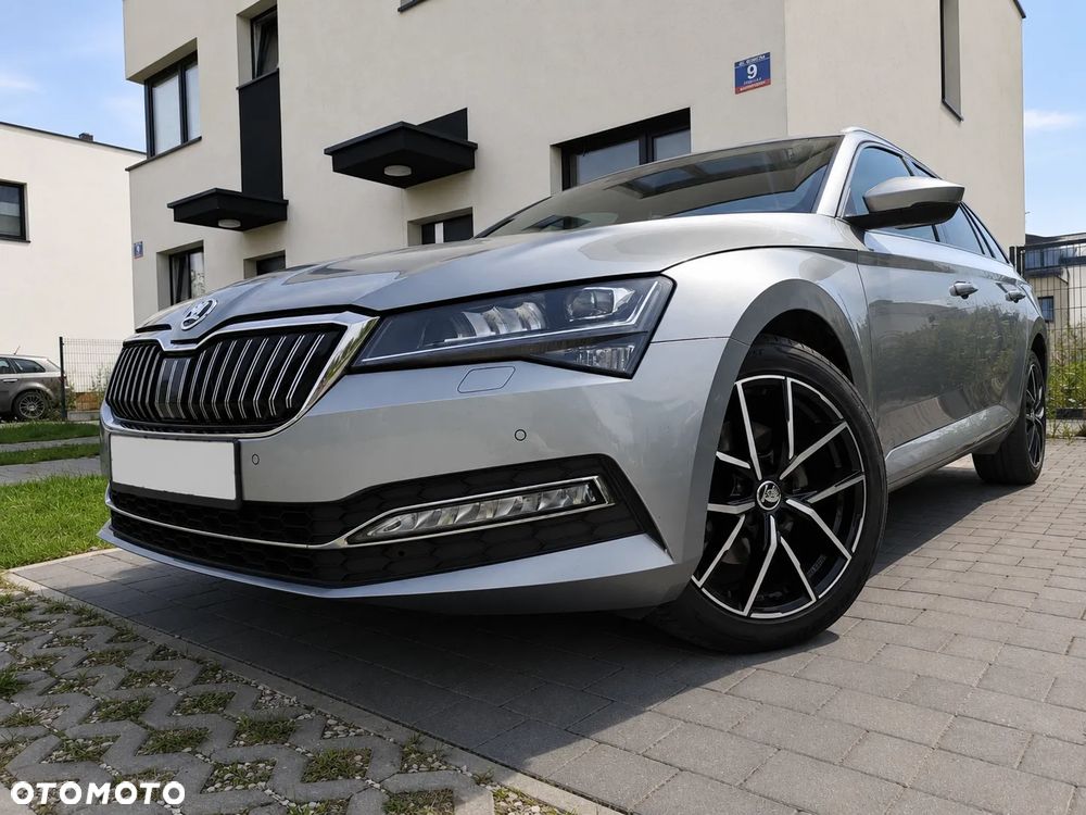 Skoda Superb 2.0 TDI SCR Style DSG - 2