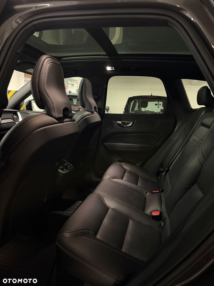 Volvo XC 60 - 35