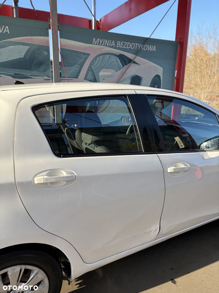 Toyota Yaris - 5