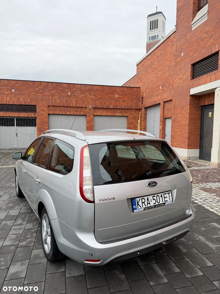 Ford Focus 1.6 16V Ambiente - 20