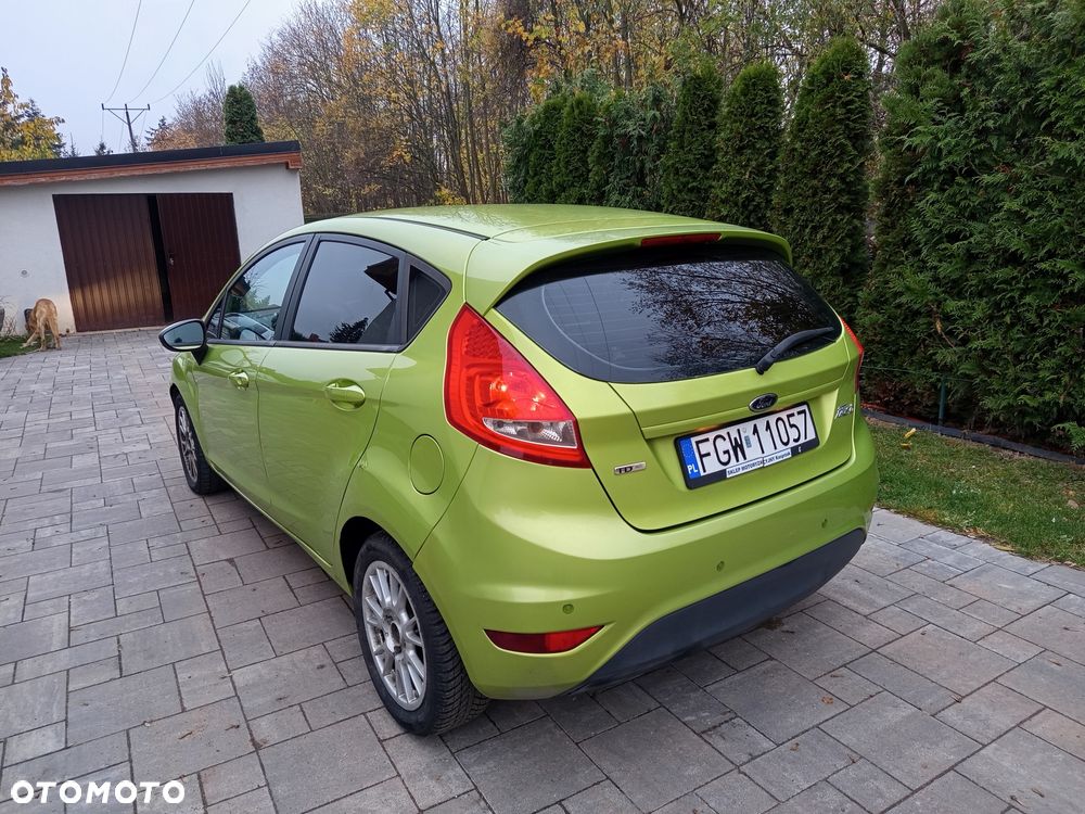 Ford Fiesta 2009 photo 4